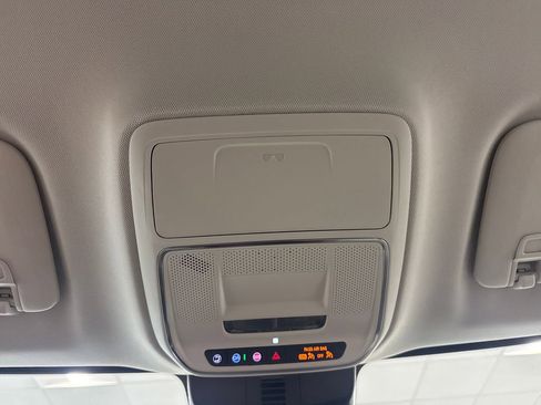 New 2026 GMC Acadia Denali w/ Super Cruise Package FWD image 16