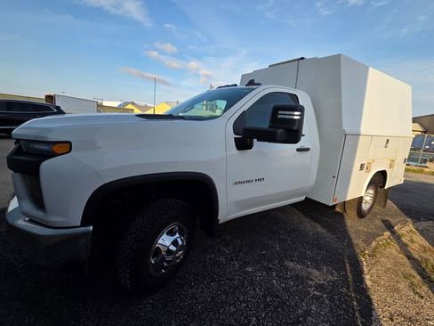 Used 2022 Chevrolet Silverado 3500 W/T w/ WT Convenience Package image 5