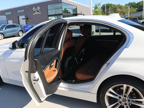 Used 2017 BMW 330i Sedan image 20