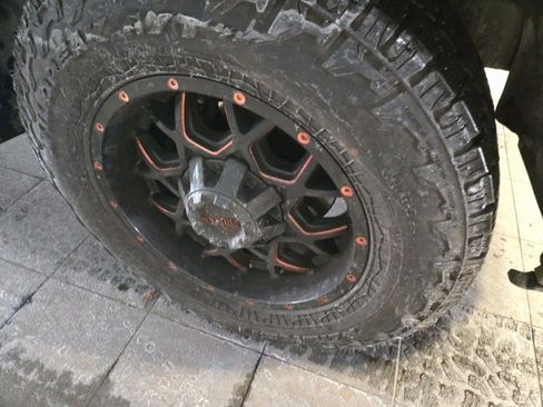 Used 2018 RAM 1500 Express image 9