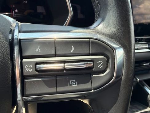 Used 2023 GMC Canyon Elevation RWD image 38