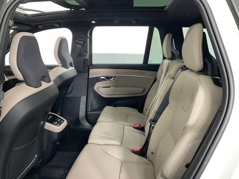 New 2026 Volvo XC90 B6 Plus w/ Protection Package Premier image 33