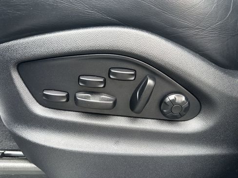 Used 2024 Porsche Cayenne Coupe AWD/4WD image 13