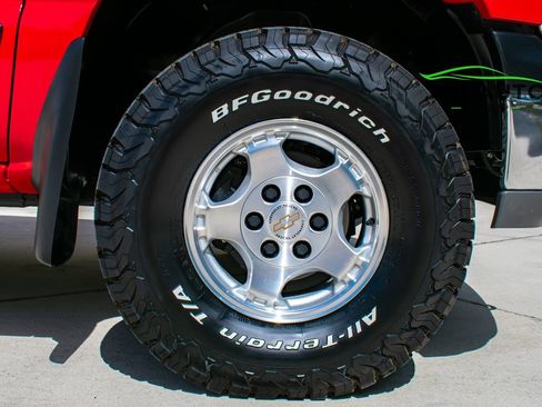 Used 2000 Chevrolet Silverado 1500 LS w/ Off-Road Chassis Pkg AWD/4WD image 24