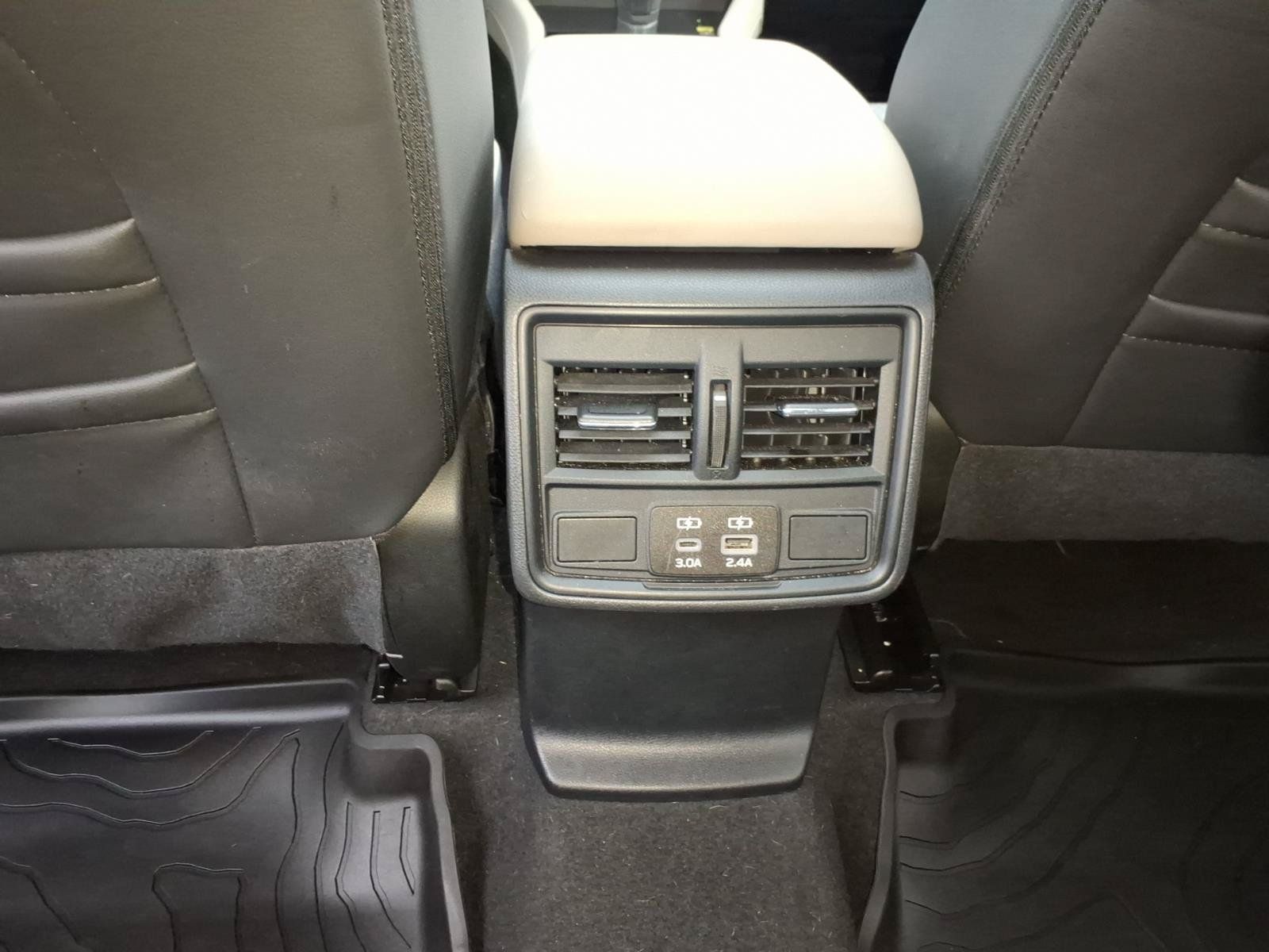 Used 2025 Subaru Forester Premium w/ Convenience Package #1 AWD/4WD image 9