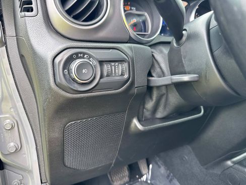 Certified 2021 Jeep Wrangler Sport AWD/4WD image 25