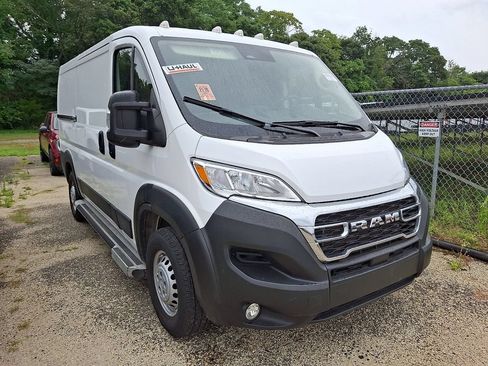 Used 2025 RAM ProMaster 2500 w/ U-Haul Equipment Group FWD image 3