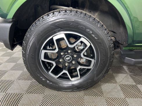 Used 2023 Ford Bronco Outer Banks AWD/4WD image 17