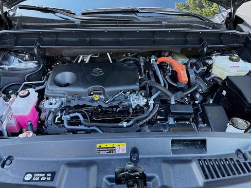 Used 2022 Toyota Highlander XLE image 31