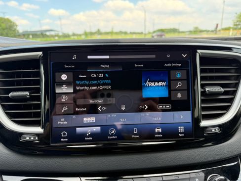 Used 2026 Chrysler Pacifica Select FWD image 20