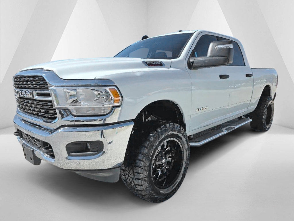 Used 2024 RAM 2500 Big Horn AWD/4WD image 4