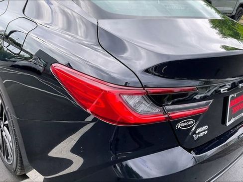 Used 2025 Toyota Camry XLE image 29