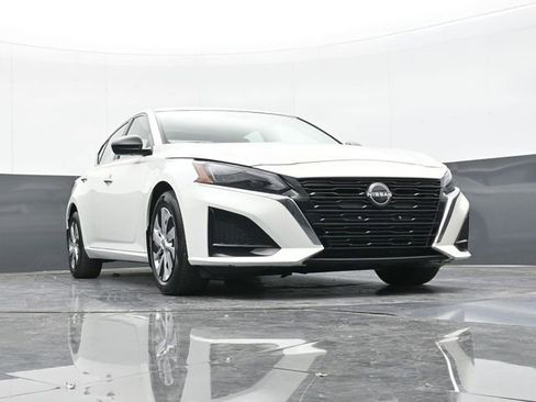 Used 2024 Nissan Altima 2.5 S image 50