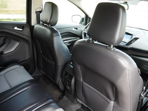 Used 2019 Ford Escape SE AWD/4WD image 47