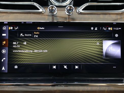 Used 2021 Bentley Bentayga AWD/4WD image 33
