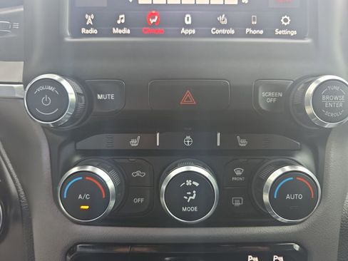 Used 2019 RAM 1500 Big Horn AWD/4WD image 32