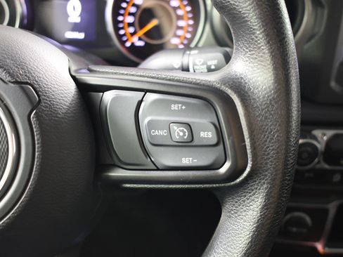 Used 2023 Jeep Gladiator Sport w/ Trailer Tow Package image 19