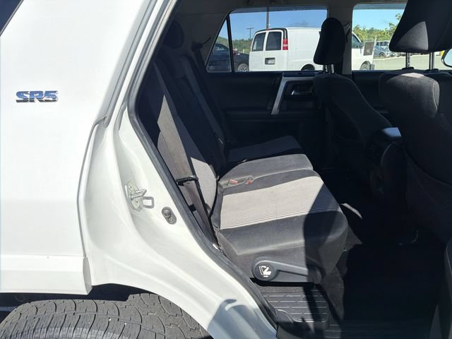 Used 2022 Toyota 4Runner SR5 AWD/4WD image 28