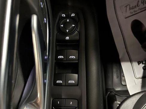 Used 2023 Chevrolet Tahoe Z71 AWD/4WD image 11