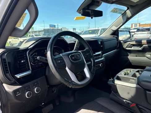 Used 2024 GMC Sierra 1500 Elevation AWD/4WD image 11