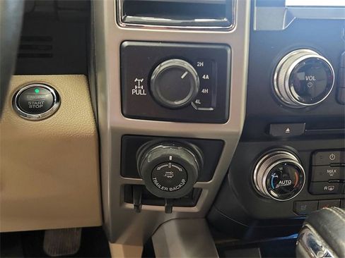 Used 2017 Ford F150 Lariat w/ Equipment Group 502A Luxury image 27