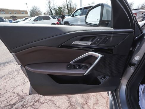 Used 2025 BMW X2 xDrive28i AWD/4WD image 10