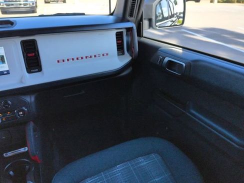 Certified 2023 Ford Bronco Heritage Edition image 17