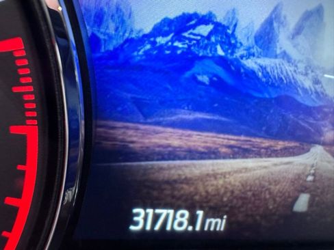 Used 2023 Ford Explorer XLT w/ Equipment Group 202A image 10