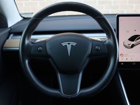 Used 2019 Tesla Model 3 Long Range AWD/4WD image 32