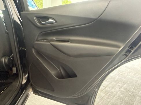 Used 2020 Chevrolet Equinox LT FWD image 32