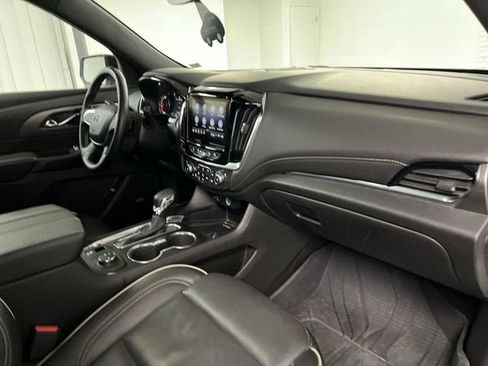 Certified 2023 Chevrolet Traverse Premier w/ Redline Edition FWD image 30
