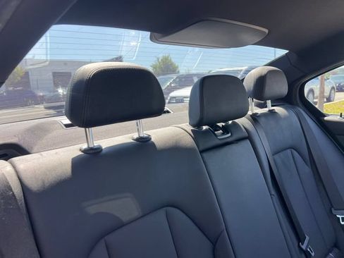 Used 2020 BMW 330i Sedan w/ Convenience Package RWD image 32