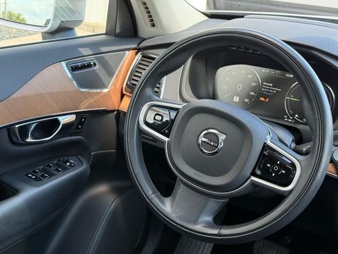 Used 2022 Volvo XC90 T8 Inscription Expression w/ Advanced Package AWD/4WD image 14