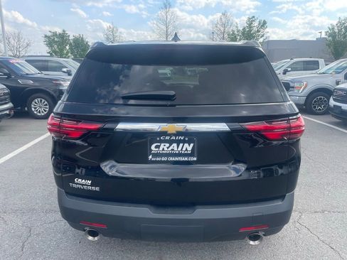 Used 2022 Chevrolet Traverse LS FWD image 6