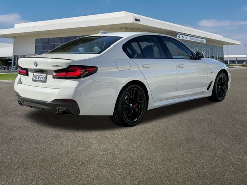 Certified 2023 BMW 530e w/ M Sport Package image 11
