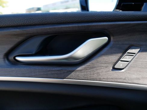 Certified 2025 Jeep Grand Cherokee L Limited w/ Luxury Tech Group II image 39