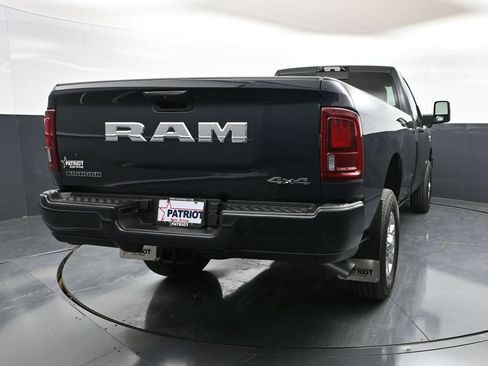 New 2026 RAM 2500 Big Horn AWD/4WD image 30