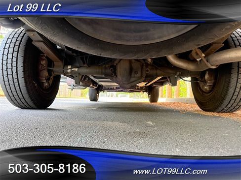 Used 2009 Ford E-350 and Econoline 350 Extended Super Duty RWD image 51