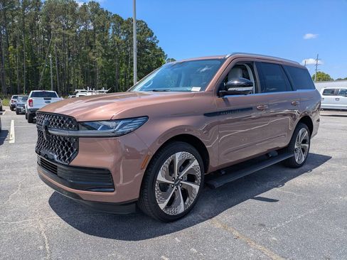 New 2026 Lincoln Navigator Black Label AWD/4WD image 8