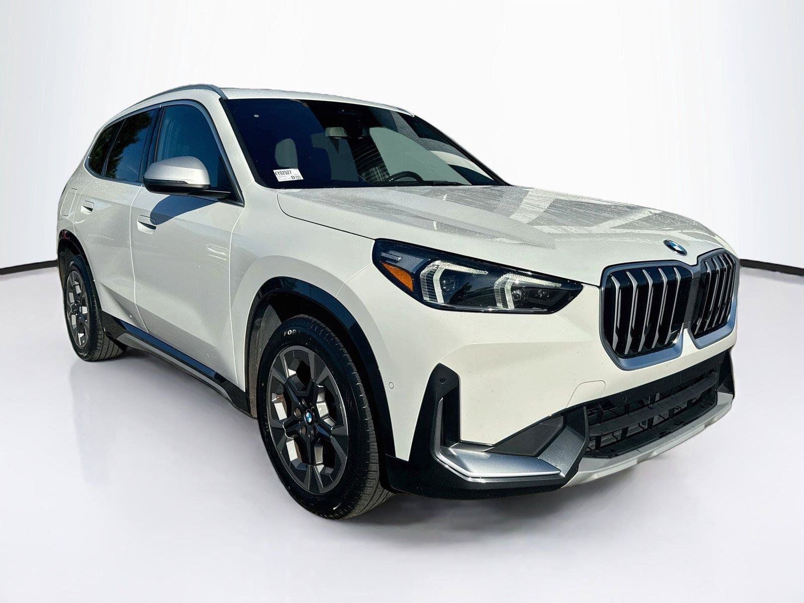 Used 2023 BMW X1 xDrive28i AWD/4WD image 7