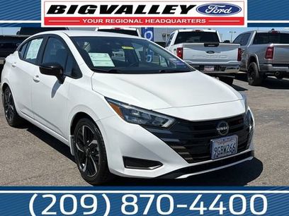 Used 2023 Nissan Versa SR w/ Trunk Package