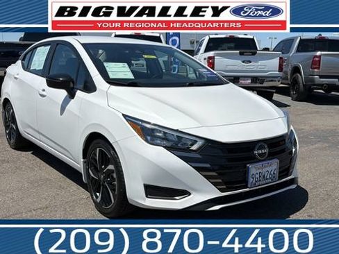 Used 2023 Nissan Versa SR w/ Trunk Package FWD image 1