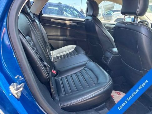 Used 2017 Ford Fusion SE w/ Fusion SE Technology Package FWD image 15
