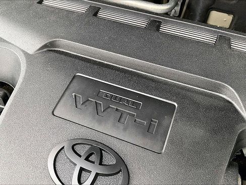Used 2015 Toyota RAV4 Limited w/ Technology Package AWD/4WD image 31