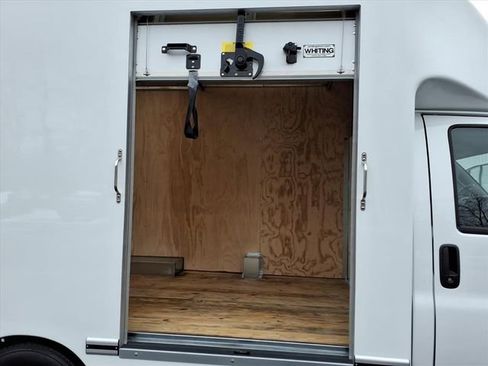 New 2025 GMC Savana 3500 w/ Power Convenience Package image 19