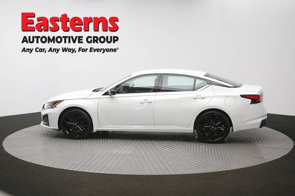 Used 2023 Nissan Altima 2.5 SR FWD image 62