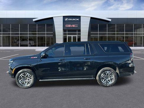 Certified 2025 Chevrolet Suburban Z71 w/ Comfort Package image 2