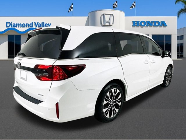 New 2026 Honda Odyssey Elite image 3
