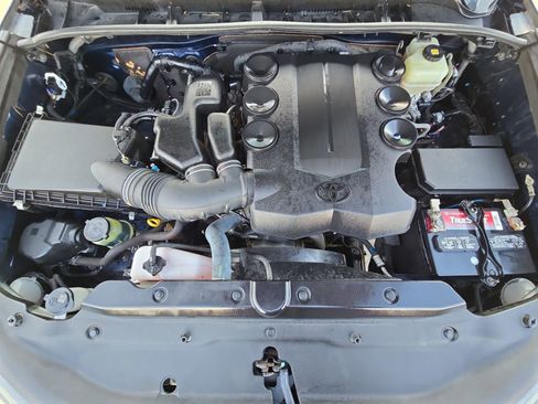 Used 2018 Toyota 4Runner SR5 Premium image 35