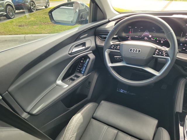 Certified 2025 Audi Q5 Premium Plus w/ Premium Plus AWD/4WD image 13
